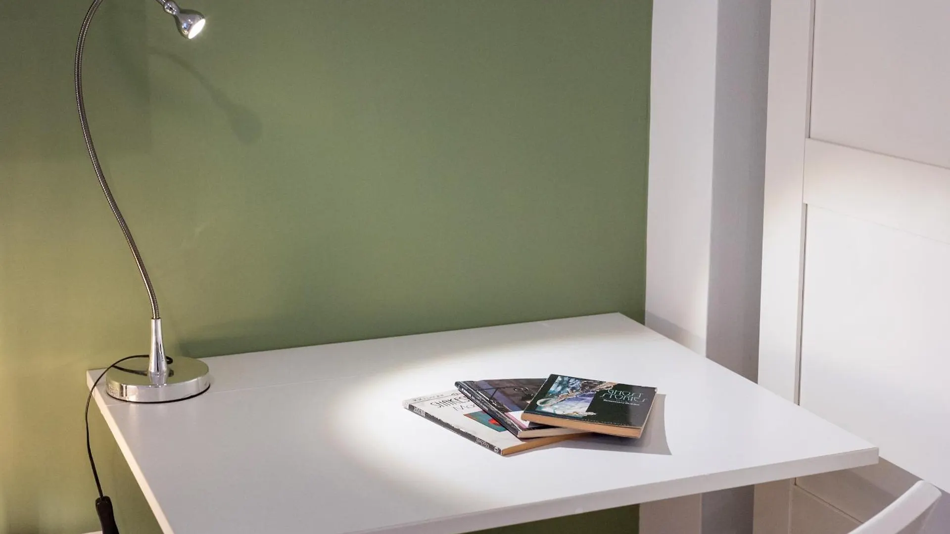 Ottoboni Apartment, 4 Persone, Balcone, Wi-Fi, Stazione Tiburtina Roma 0*,  Italia