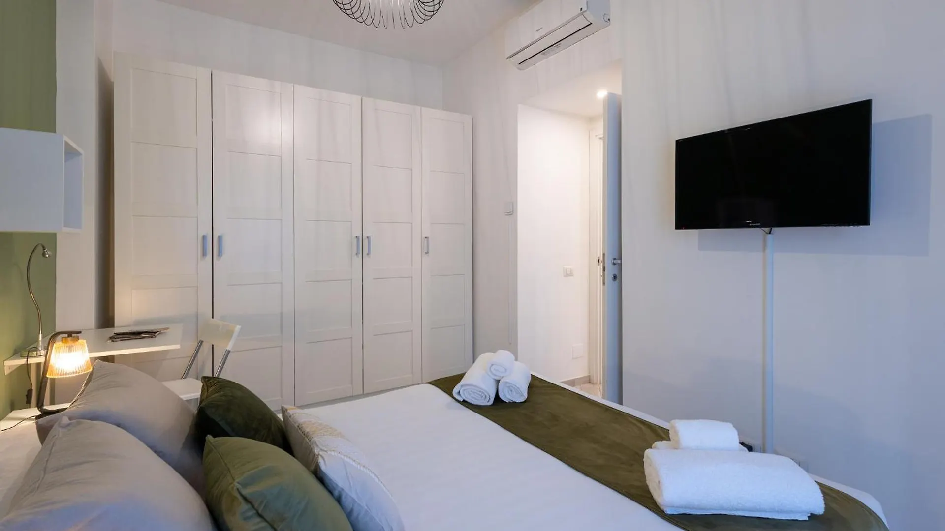 Ottoboni Apartment, 4 Persone, Balcone, Wi-Fi, Stazione Tiburtina Roma Italia
